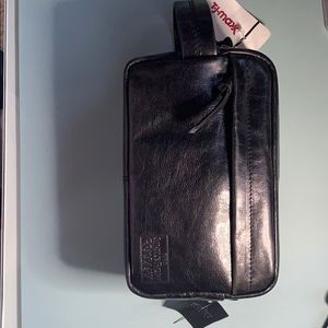 Genuine leather Travel toiletries or cosmetic/grooming bag